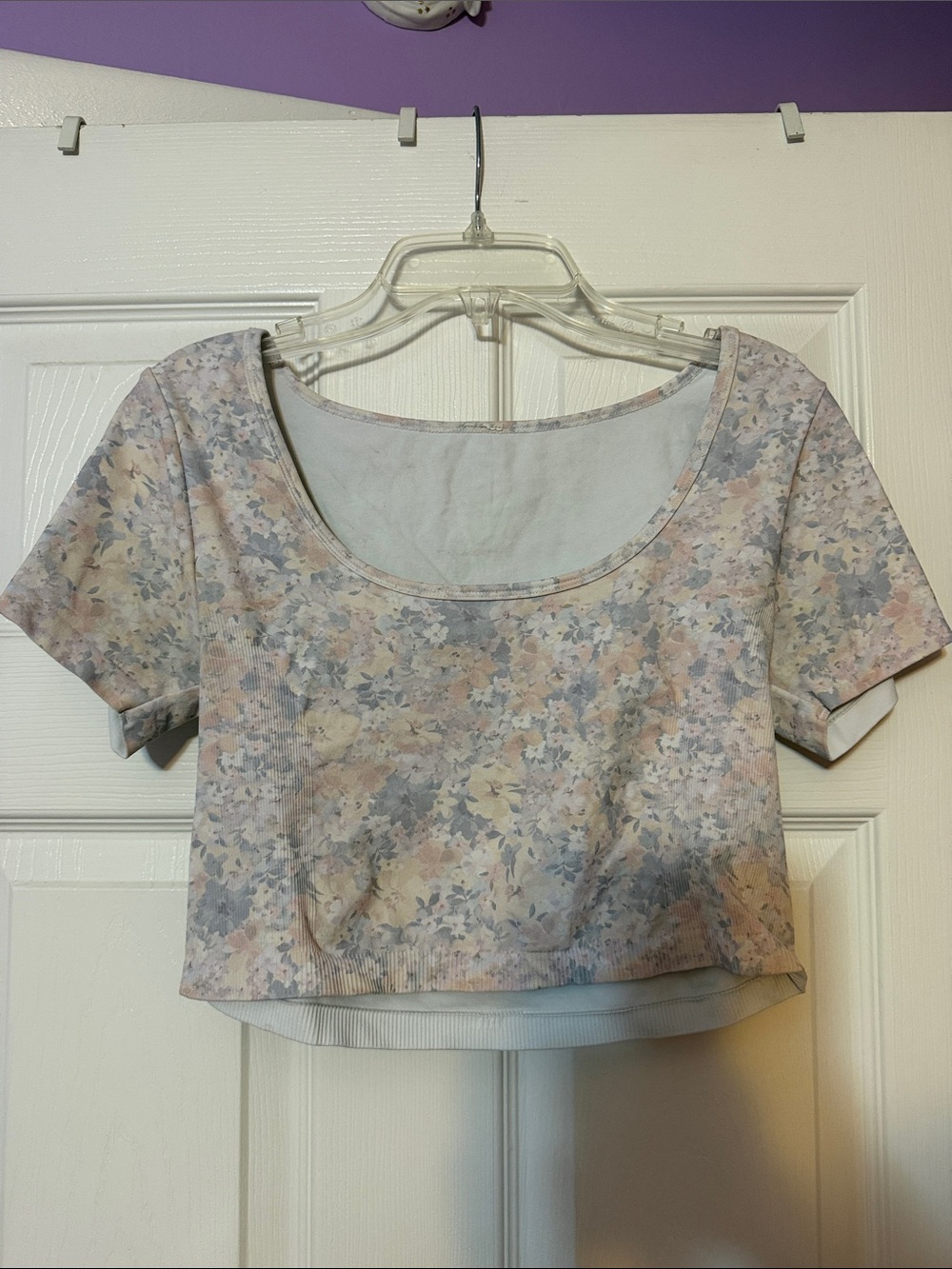 Fabletics Pastel Floral Scoop-Neck Crop Top